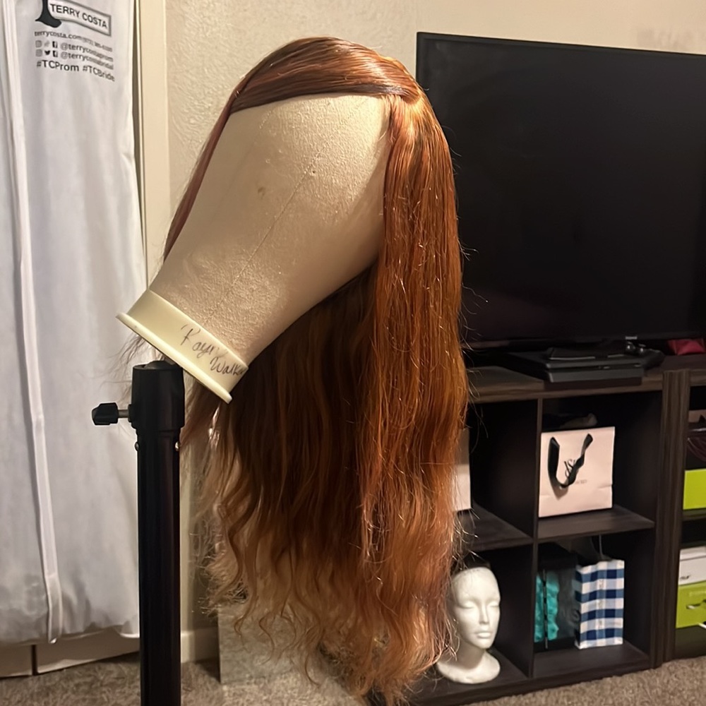 Custom Color Wig - Picture 2 of 3